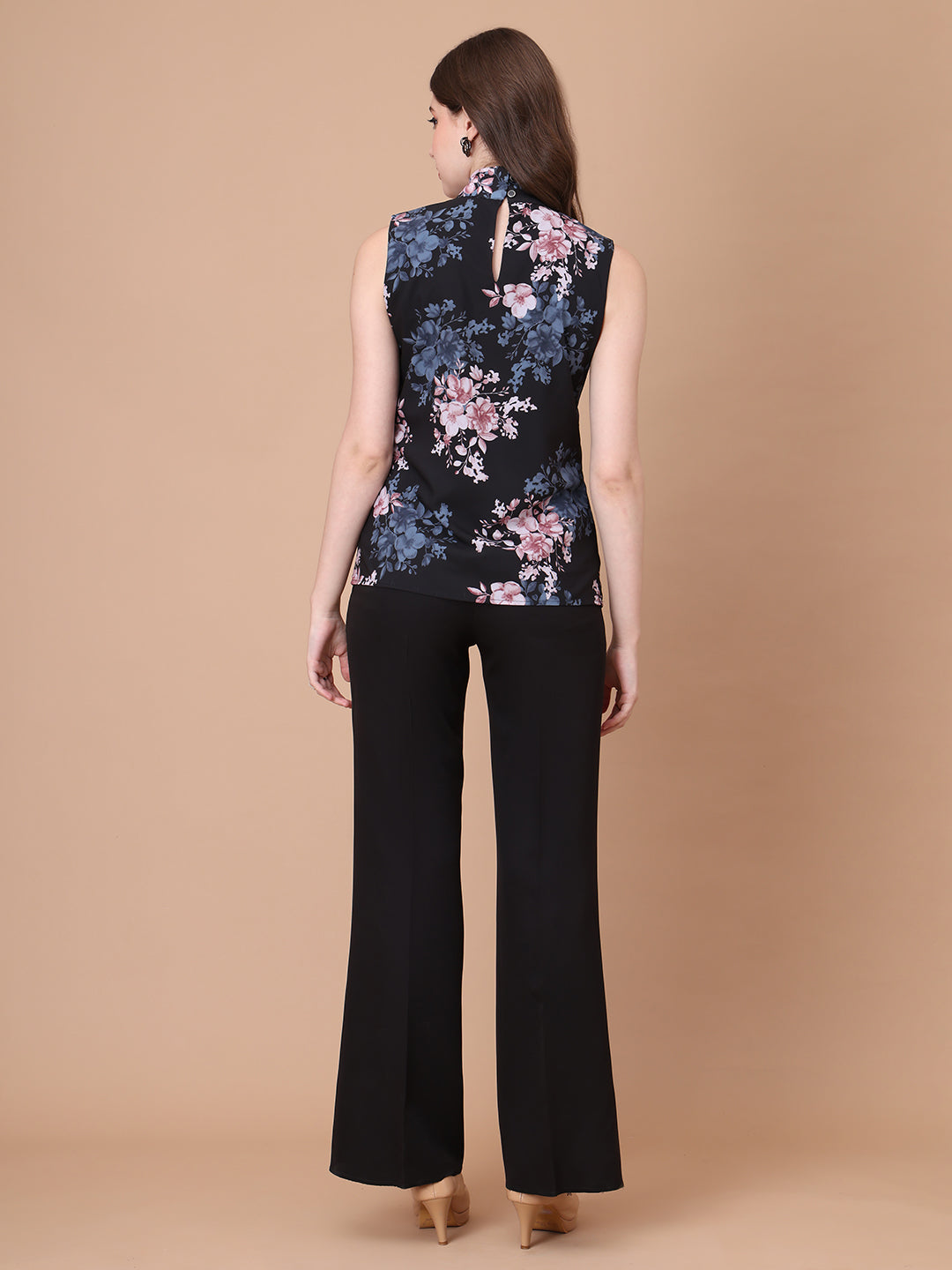 Exude Graceful Threads Sleeveless Floral Top with Front Tie Tops