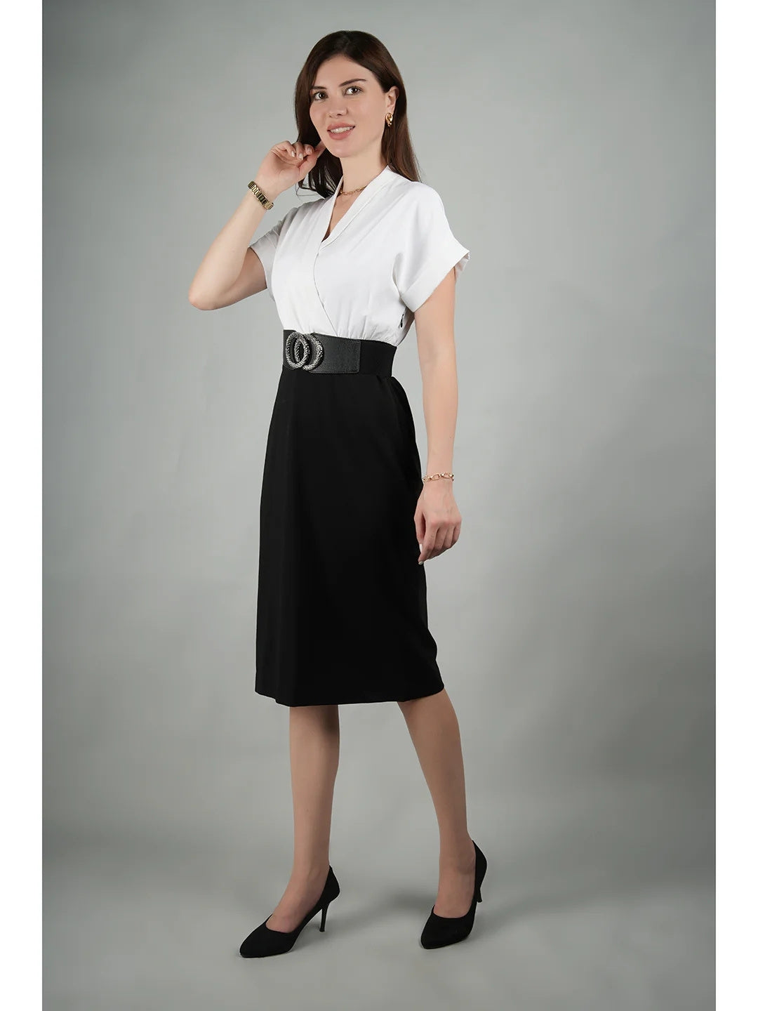 Exude Sparkling Color Block Blouson Dress With Belt Black Dresses