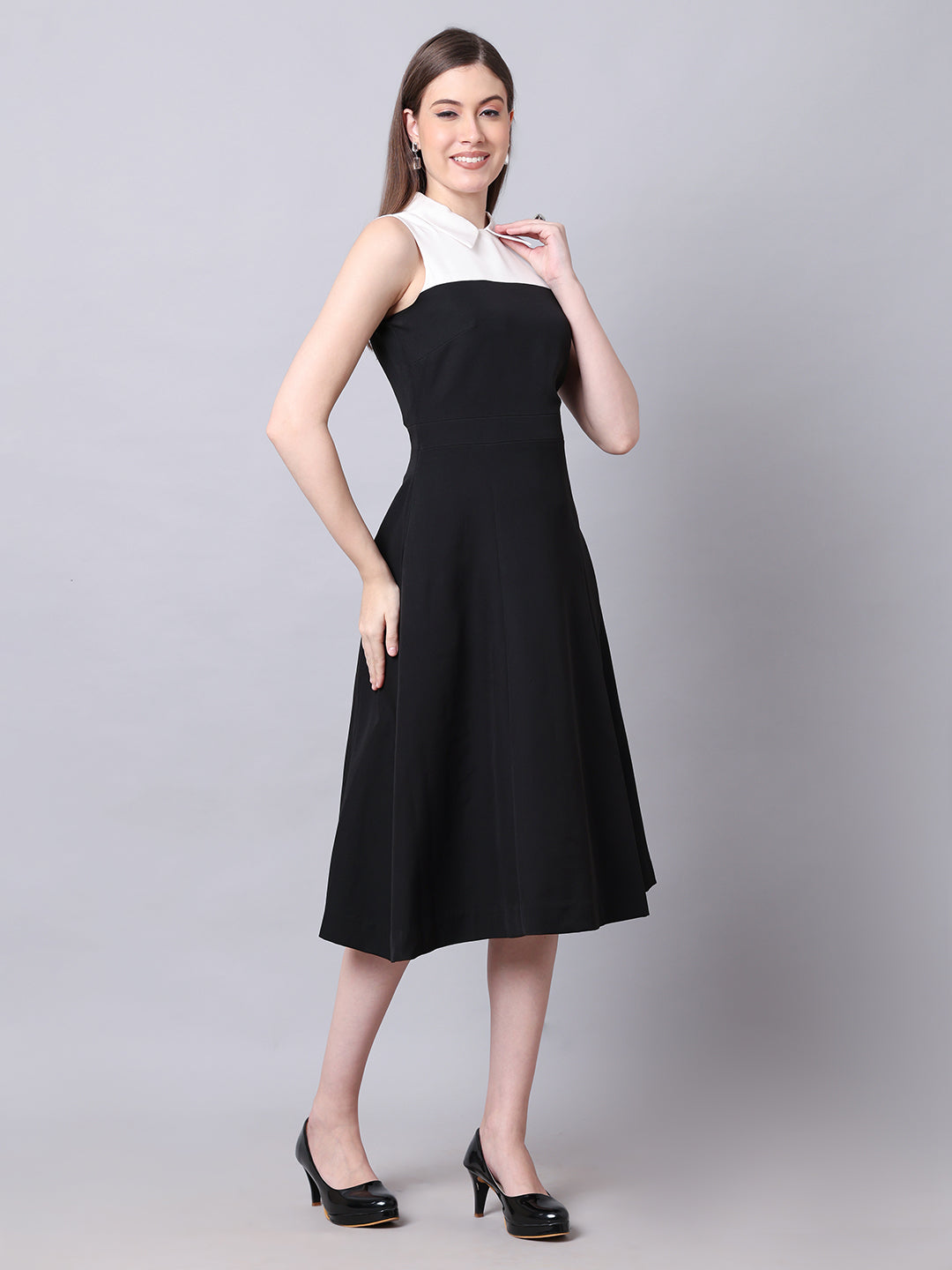 Exude Bronzed Color Block Dress With Collar Black Dresses