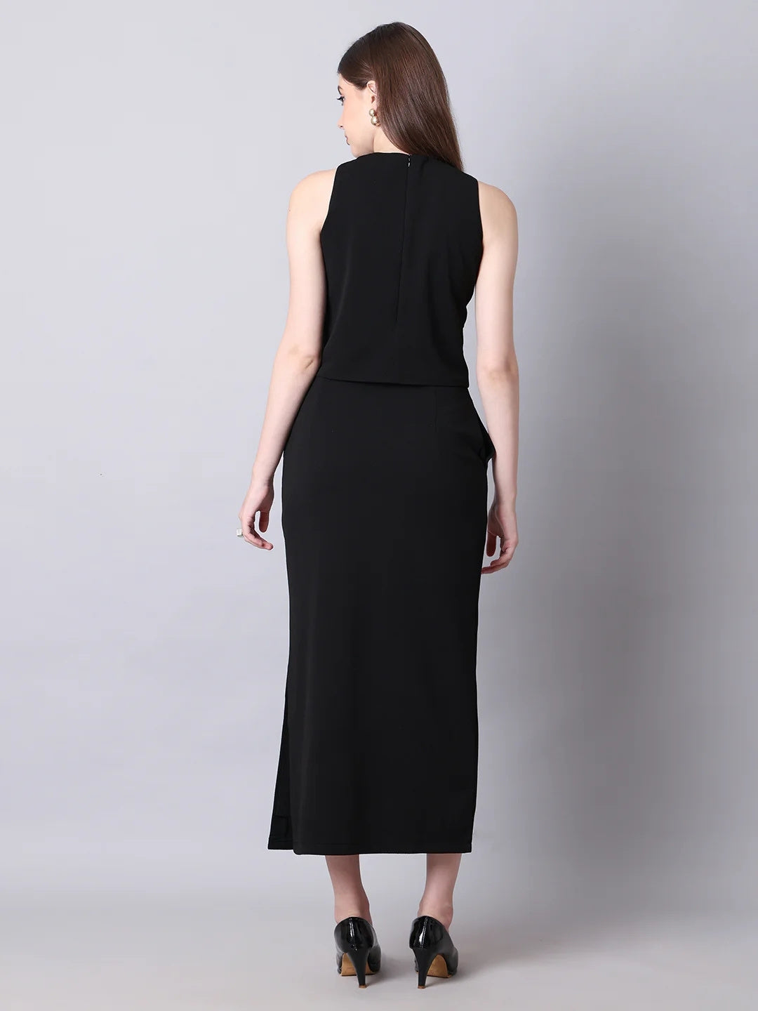Exude Runway-Ready Long Skirt with Halter Top Black Co-ord Sets