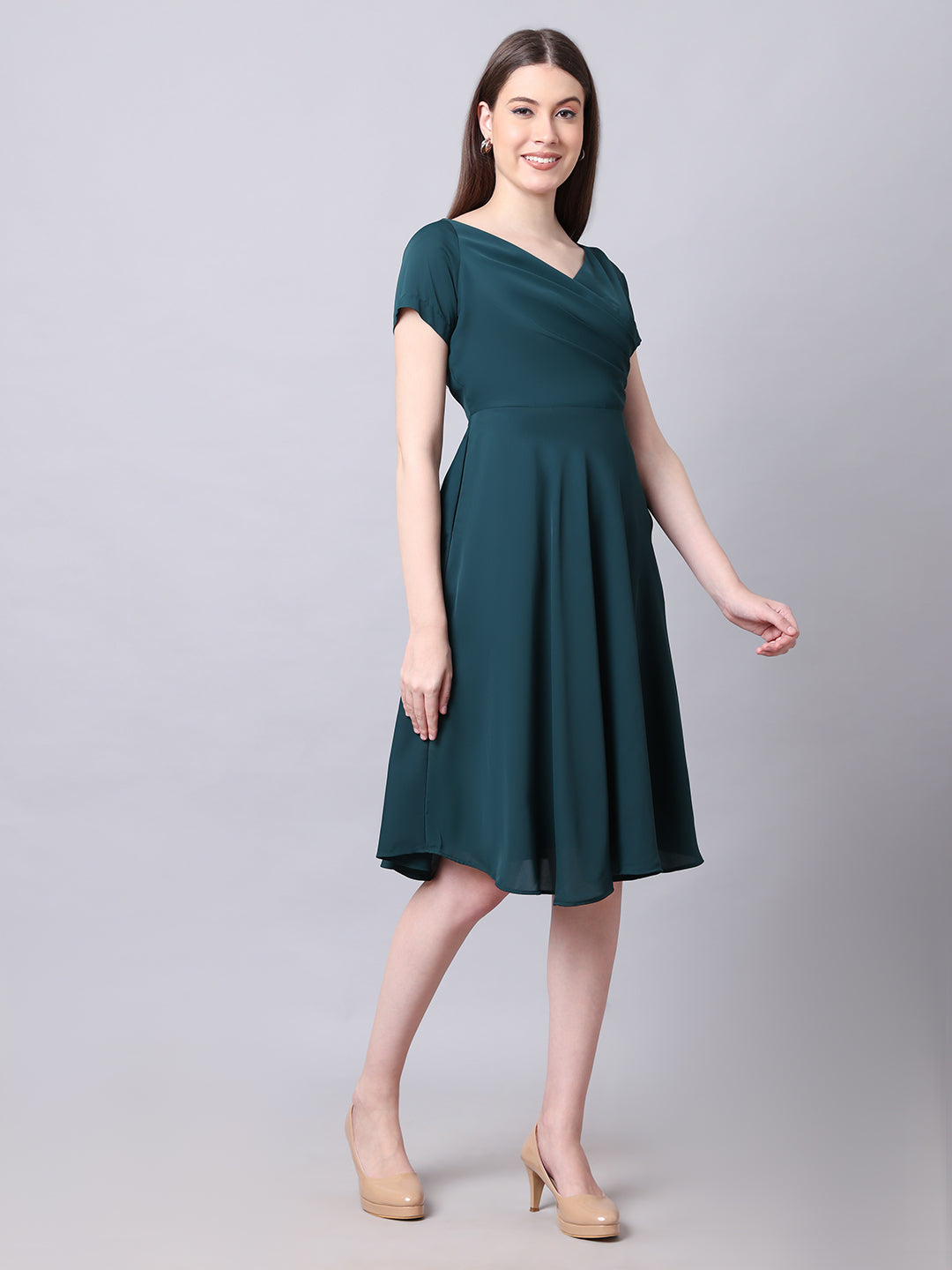 Exude Intrepid V-Neck Front Pleat Dress with Pockets Emerald 