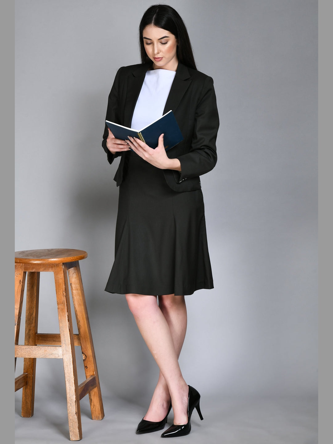 Exude Excellence Single Breasted Short Blazer Olive Blazers