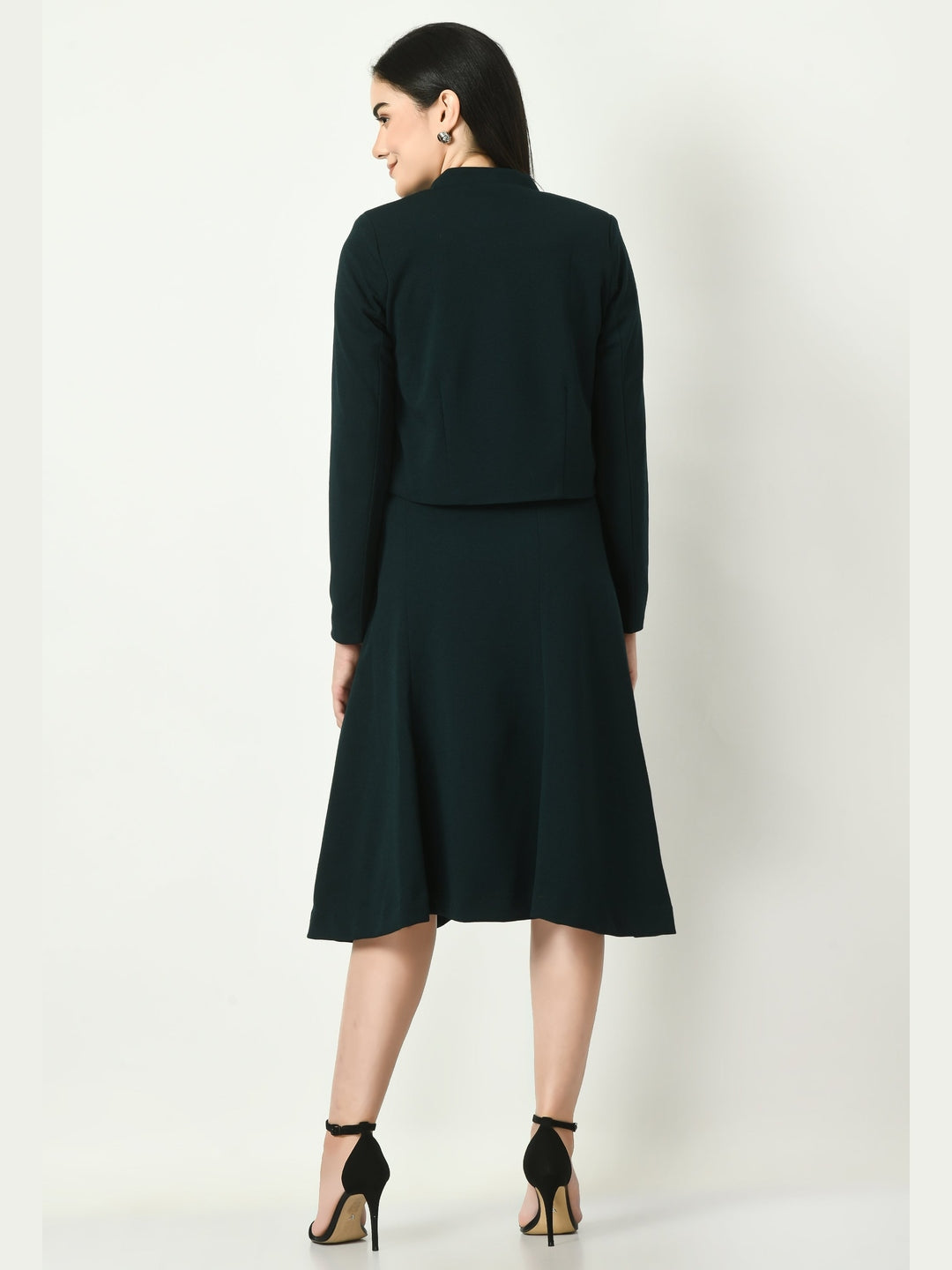 Exude Triumph Mandarin Collar Crop Blazer Emerald Green Blazers